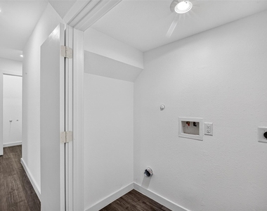 8637 Peachtree Street - Photo Thumbnail 19