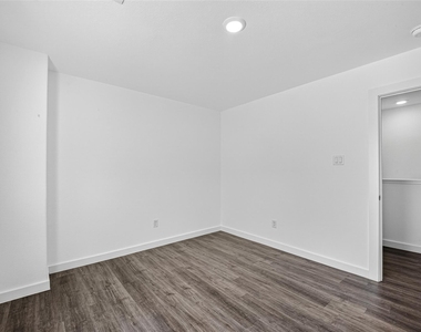 8637 Peachtree Street - Photo Thumbnail 33
