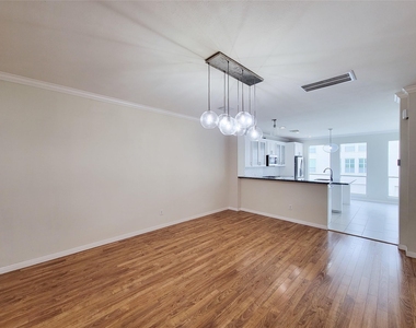 1315 Oneil Street - Photo Thumbnail 3