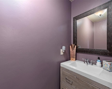 2105 Meadow Parkway N N - Photo Thumbnail 22