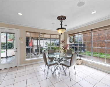 2105 Meadow Parkway N N - Photo Thumbnail 15