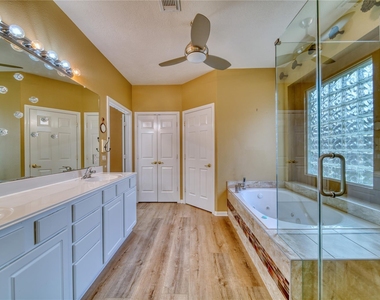 1308 Palermo Drive - Photo Thumbnail 15