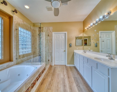 1308 Palermo Drive - Photo Thumbnail 14
