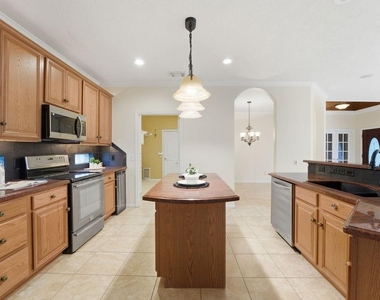 1308 Palermo Drive - Photo Thumbnail 13
