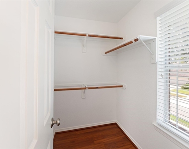 6518 Felicia Oaks Trail - Photo Thumbnail 31
