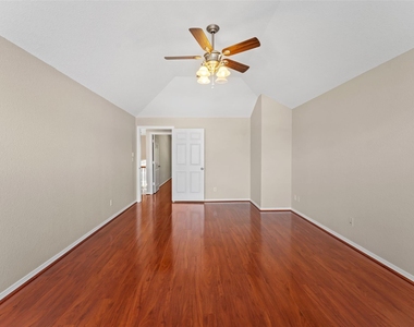 6518 Felicia Oaks Trail - Photo Thumbnail 39