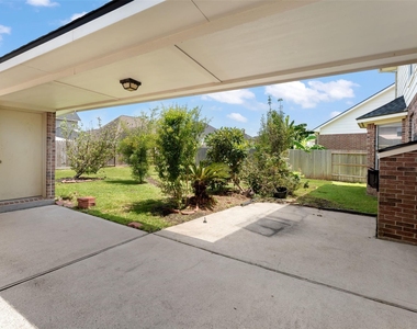 6518 Felicia Oaks Trail - Photo Thumbnail 42