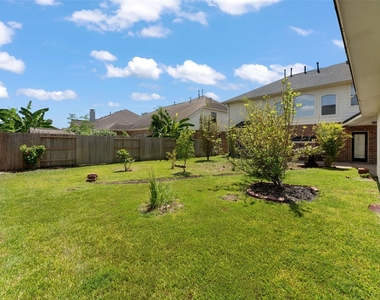 6518 Felicia Oaks Trail - Photo Thumbnail 45