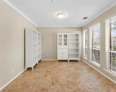 6518 Felicia Oaks Trail - Photo Thumbnail 4