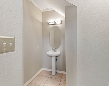 6518 Felicia Oaks Trail - Photo Thumbnail 41