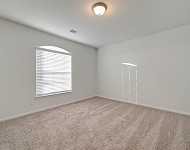 939 Summer Village Way - Photo Thumbnail 26
