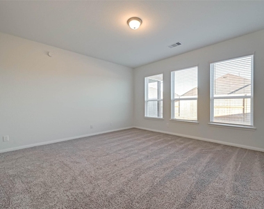 939 Summer Village Way - Photo Thumbnail 36
