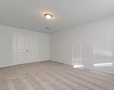 939 Summer Village Way - Photo Thumbnail 24
