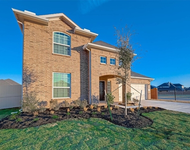 939 Summer Village Way - Photo Thumbnail 2
