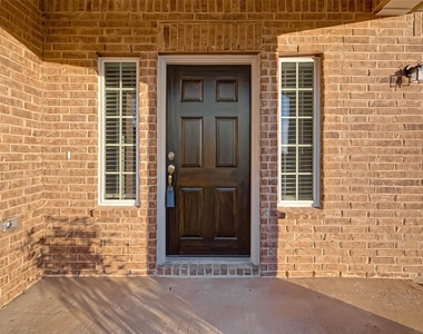 939 Summer Village Way - Photo Thumbnail 6