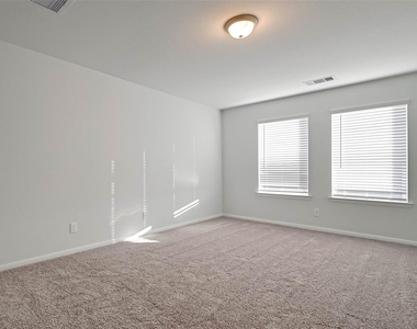 939 Summer Village Way - Photo Thumbnail 22