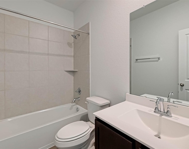 939 Summer Village Way - Photo Thumbnail 32