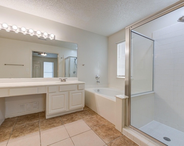 18063 Golden Ridge Drive - Photo Thumbnail 15