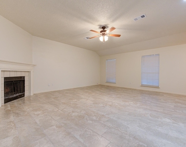 18063 Golden Ridge Drive - Photo Thumbnail 7