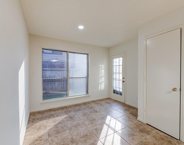 18063 Golden Ridge Drive - Photo Thumbnail 3