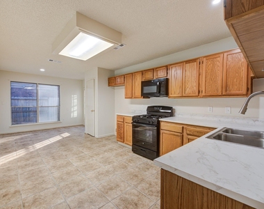 18063 Golden Ridge Drive - Photo Thumbnail 2