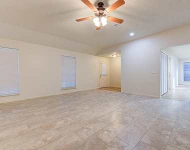 18063 Golden Ridge Drive - Photo Thumbnail 8