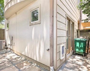 5014 Schuler Street - Photo Thumbnail 3