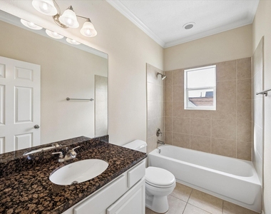 1821 Lewis Street - Photo Thumbnail 14