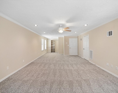 1821 Lewis Street - Photo Thumbnail 15