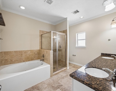 1821 Lewis Street - Photo Thumbnail 12