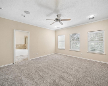 1821 Lewis Street - Photo Thumbnail 11