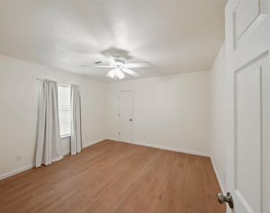 19635 Kermier Road - Photo Thumbnail 15