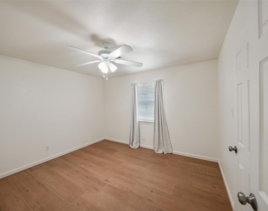 19635 Kermier Road - Photo Thumbnail 16