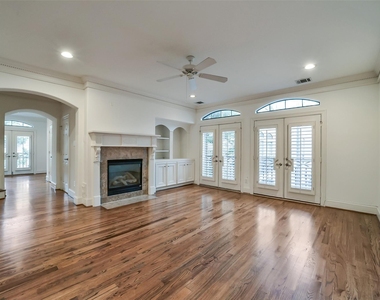 1916 W Bell Street - Photo Thumbnail 1