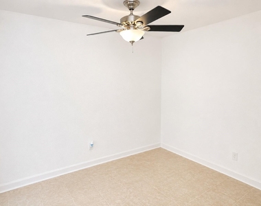 1014 Graham Street - Photo Thumbnail 4
