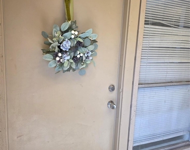 1014 Graham Street - Photo Thumbnail 11