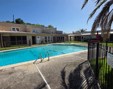 1014 Graham Street - Photo Thumbnail 13