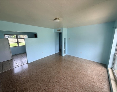 5227 Tangerine Drive - Photo Thumbnail 2