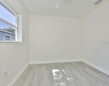 614 Huntington Street - Photo Thumbnail 25