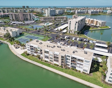7625 Sun Island Drive S - Photo Thumbnail 38