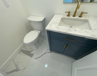 6315 S Richard Avenue - Photo Thumbnail 15