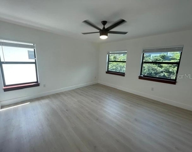6315 S Richard Avenue - Photo Thumbnail 25