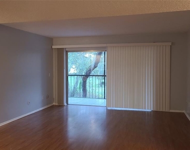 4411 Shady Terrace Lane - Photo Thumbnail 8