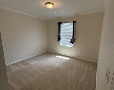 5822 Tulip Flower Drive - Photo Thumbnail 18