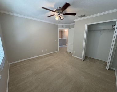 5822 Tulip Flower Drive - Photo Thumbnail 19