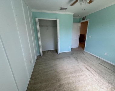 5822 Tulip Flower Drive - Photo Thumbnail 14