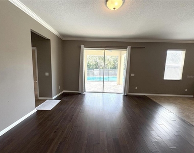 5822 Tulip Flower Drive - Photo Thumbnail 6