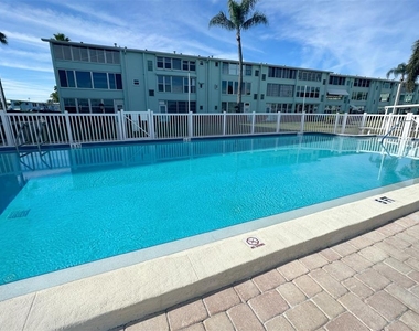 1819 Shore Drive S - Photo Thumbnail 14