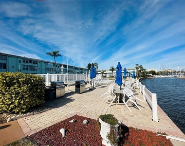 1819 Shore Drive S - Photo Thumbnail 13