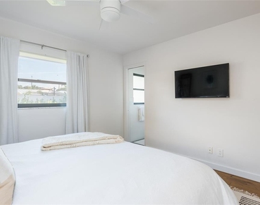 4831 W Bay Court Avenue - Photo Thumbnail 16